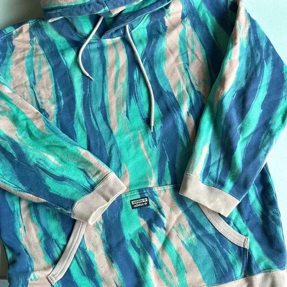 Adidas - Picture 2 of 6